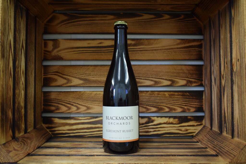 Bottle-of-Egremont-Russet-cider-from-Blackmoor-Orchards